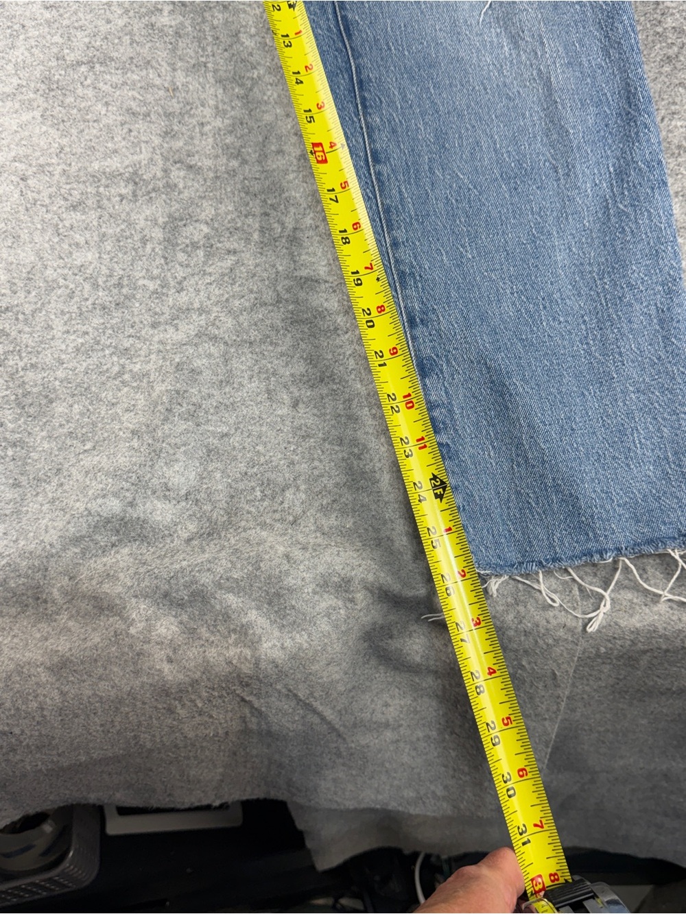 Madewell Jeans 32 Perfect Vintage Distressed Raw Hem | Lollie Closet - Picture 5 of 8
